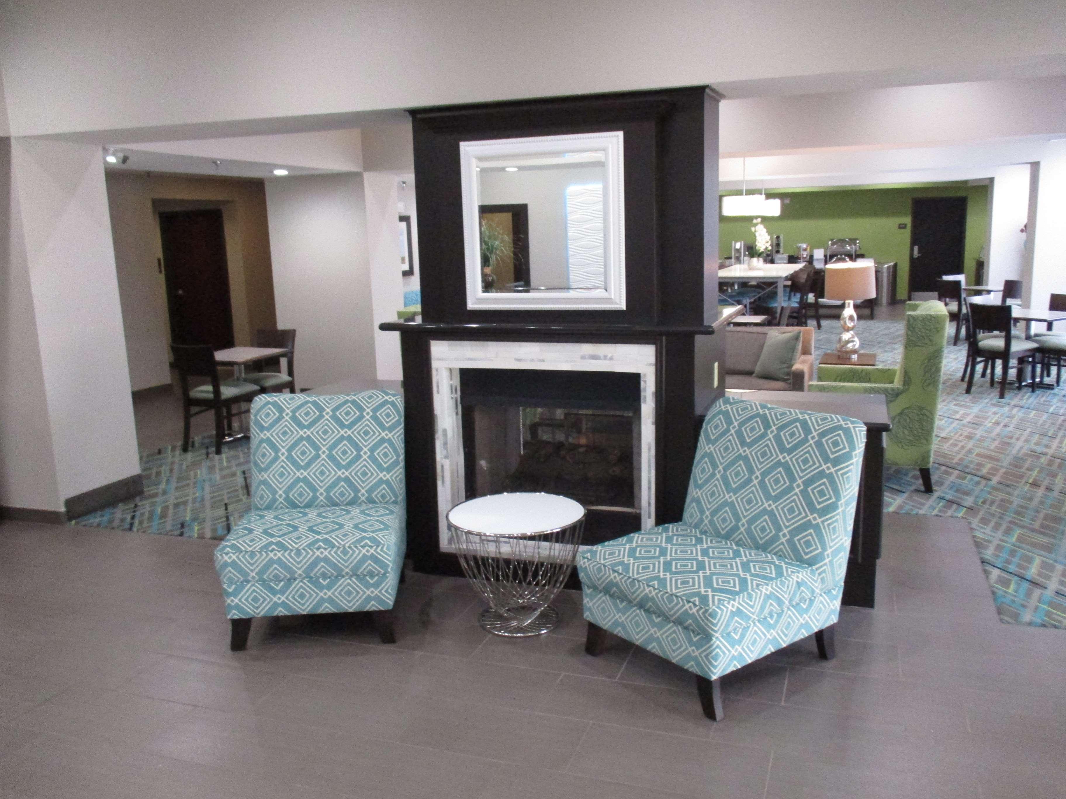Best Western Golden Prairie Inn And Suites Sidney Esterno foto