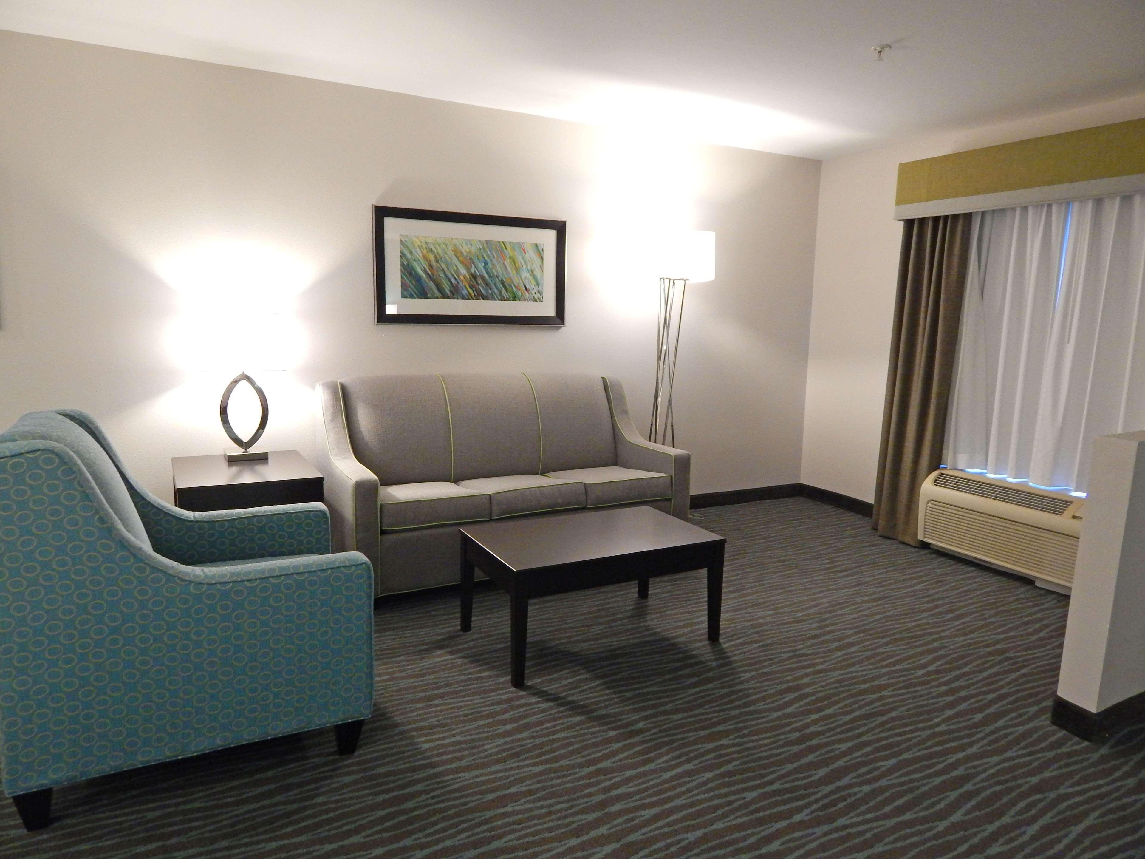 Best Western Golden Prairie Inn And Suites Sidney Esterno foto