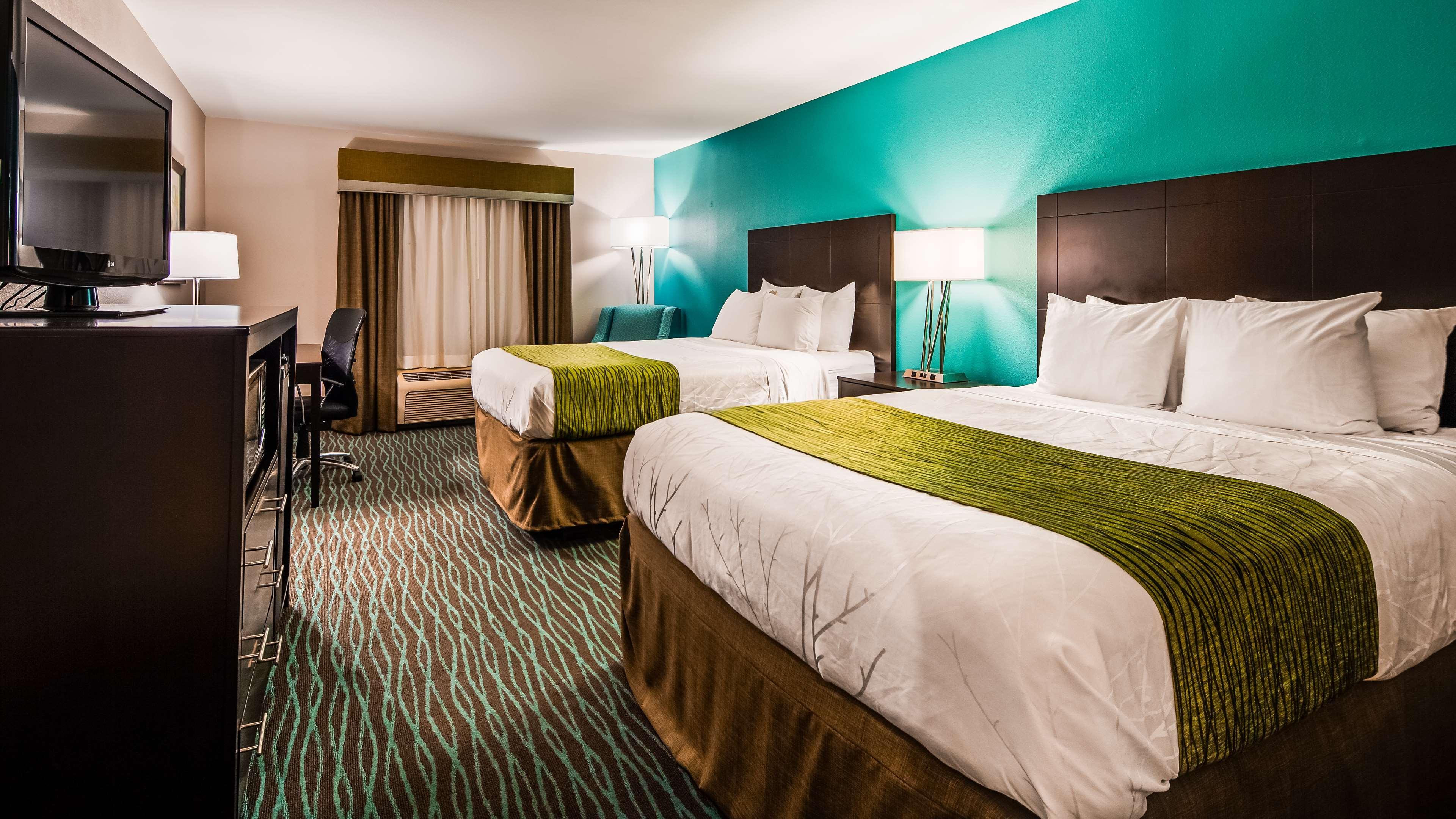 Best Western Golden Prairie Inn And Suites Sidney Esterno foto