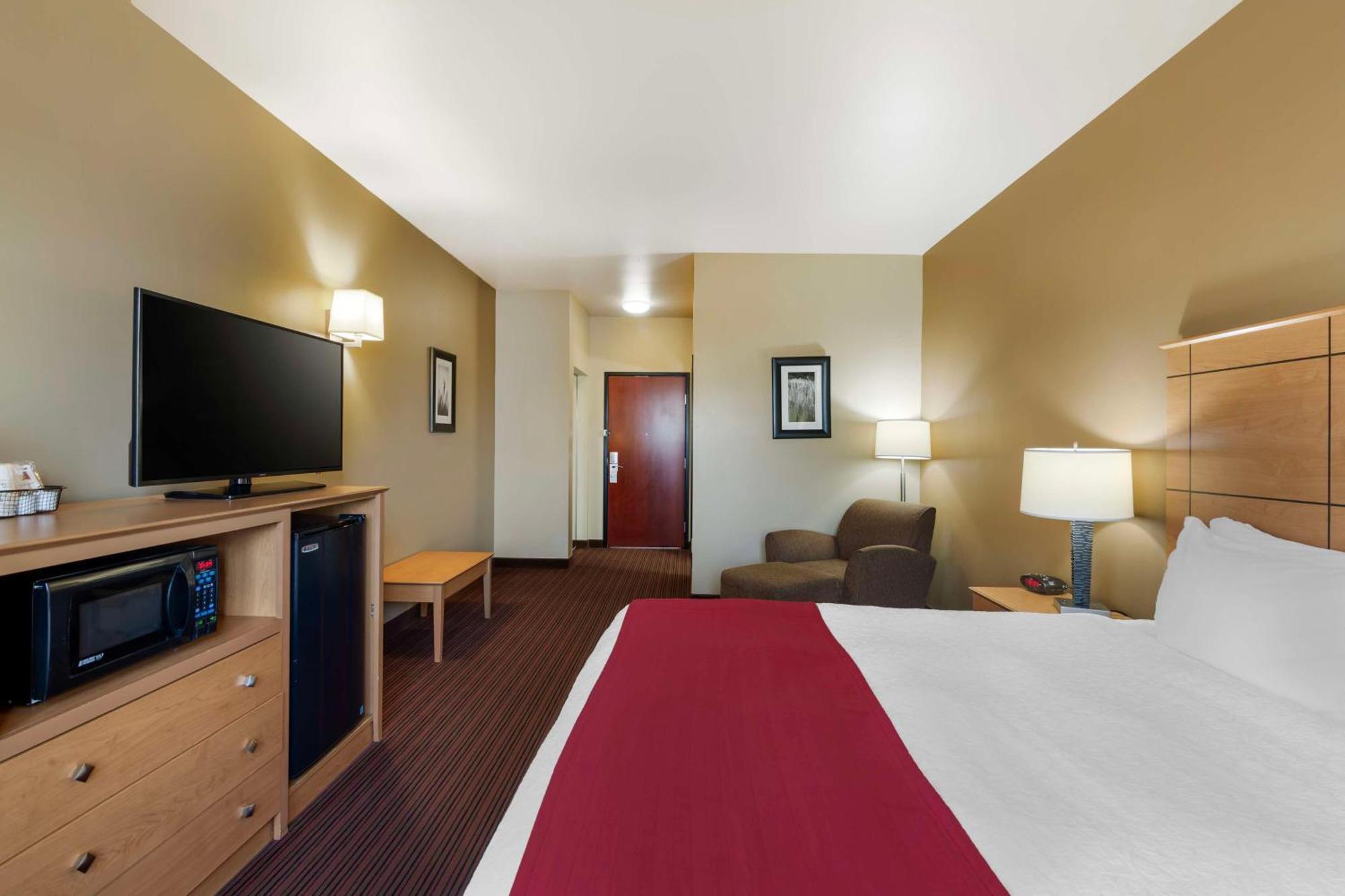 Best Western Golden Prairie Inn And Suites Sidney Esterno foto