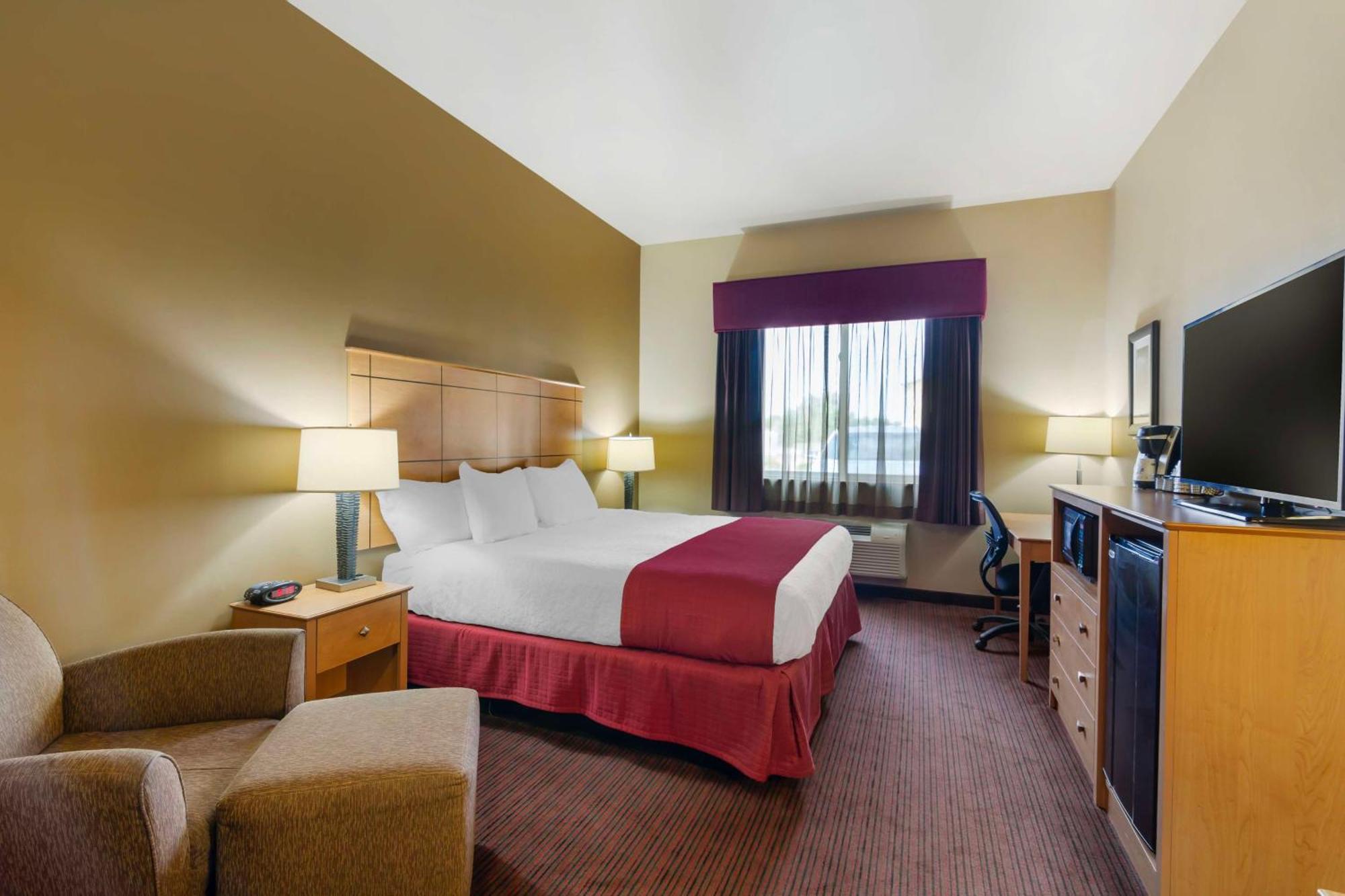 Best Western Golden Prairie Inn And Suites Sidney Esterno foto