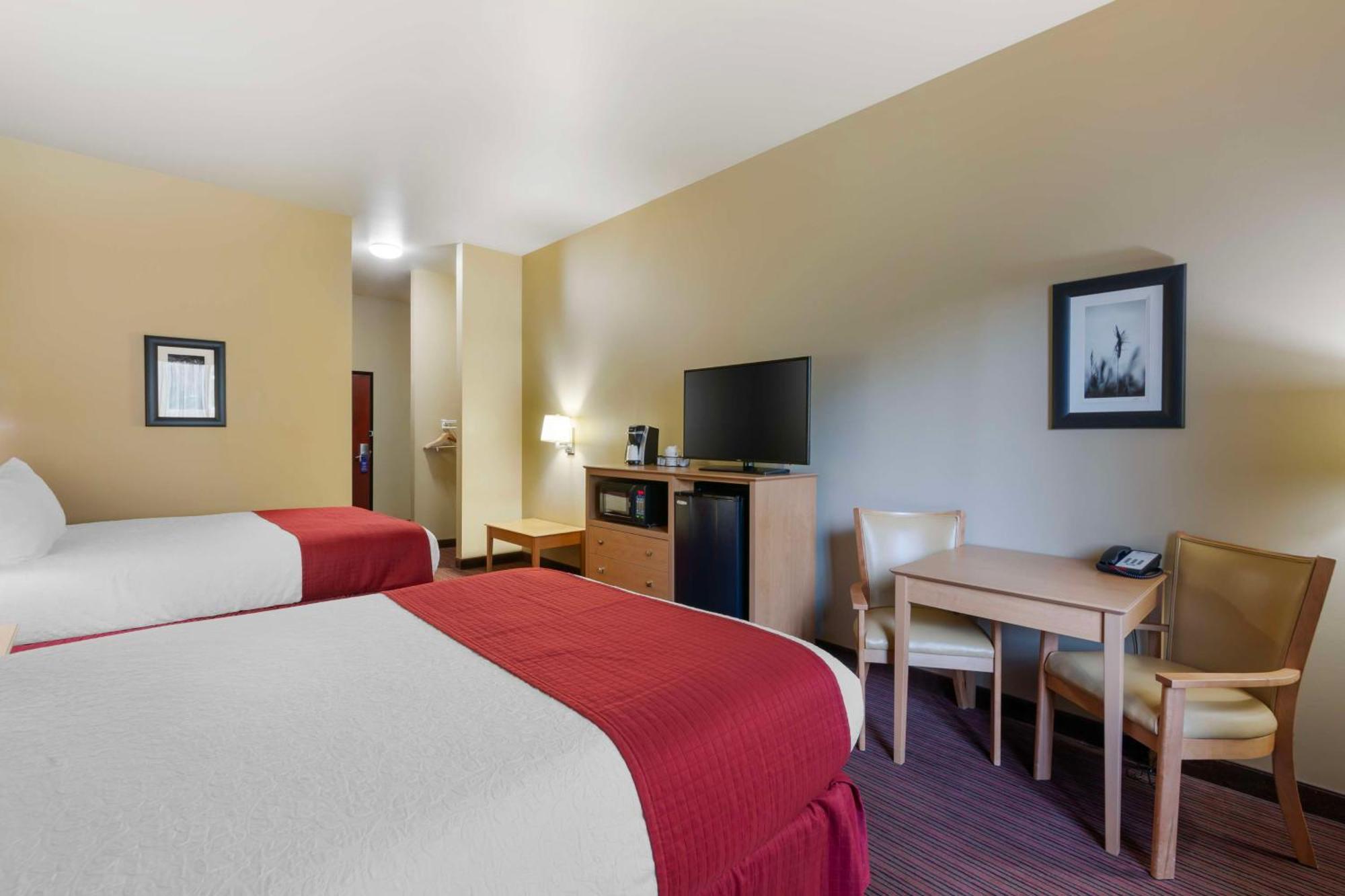 Best Western Golden Prairie Inn And Suites Sidney Esterno foto