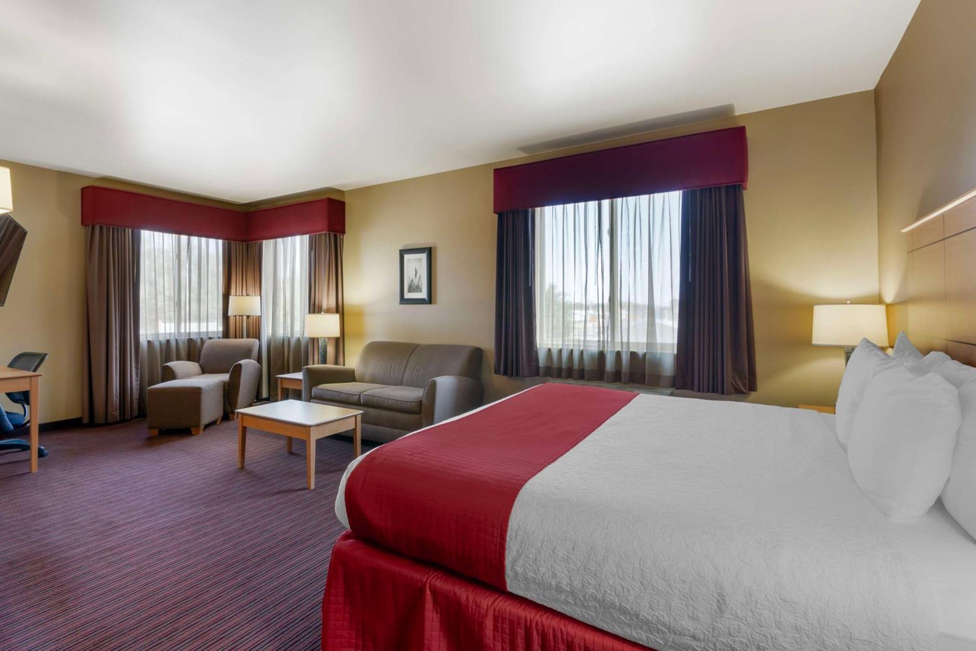 Best Western Golden Prairie Inn And Suites Sidney Esterno foto