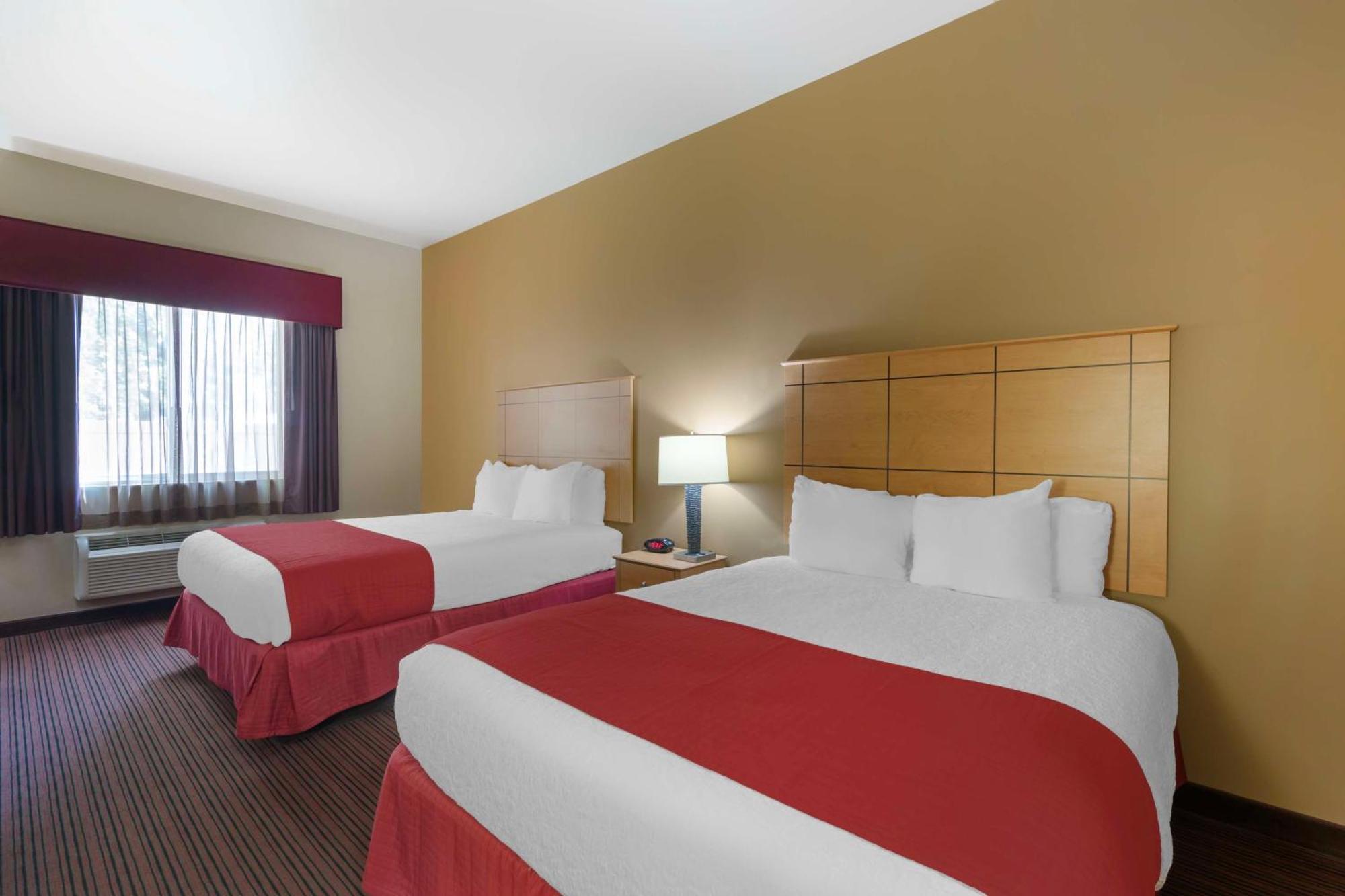 Best Western Golden Prairie Inn And Suites Sidney Esterno foto