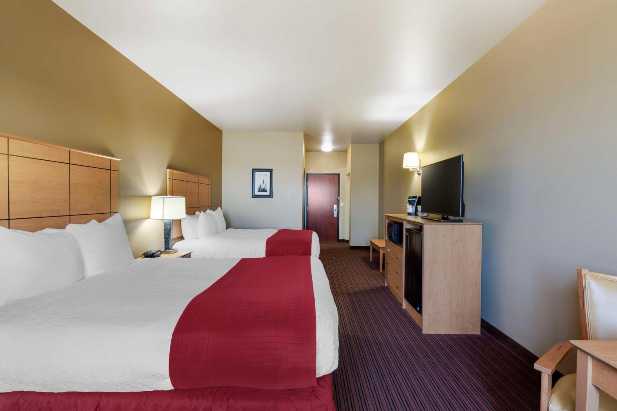 Best Western Golden Prairie Inn And Suites Sidney Esterno foto